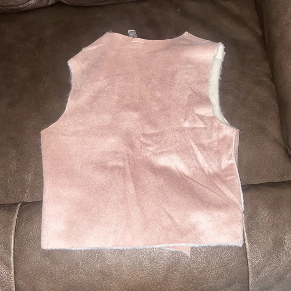 Girls soft wool vest!